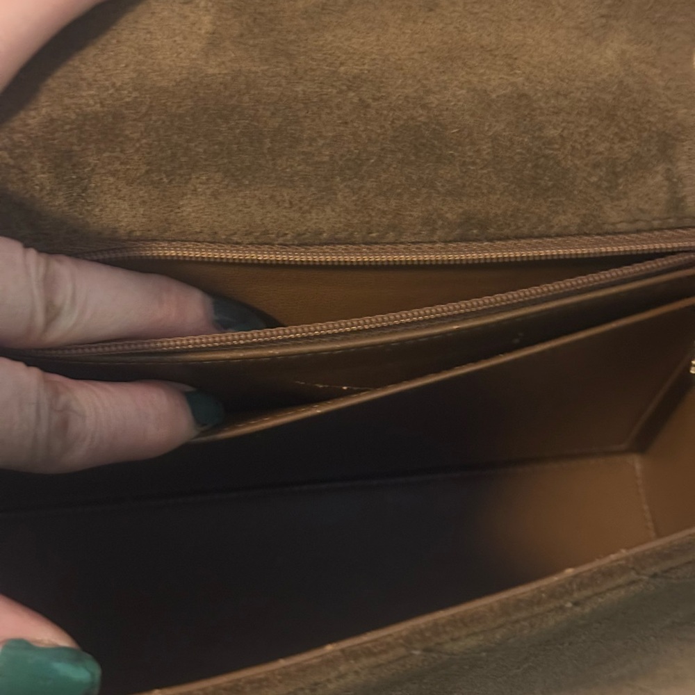 Chanel suede Logo Shoulder Bag - Picture 14 of 16
